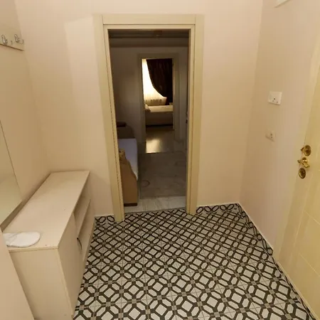 Luxurious For Tourist Rent
